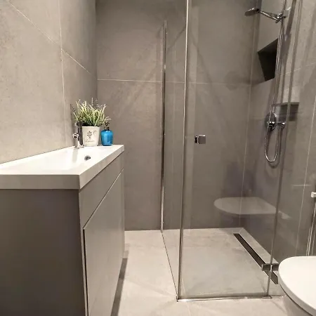 Comfy - Old Town Center