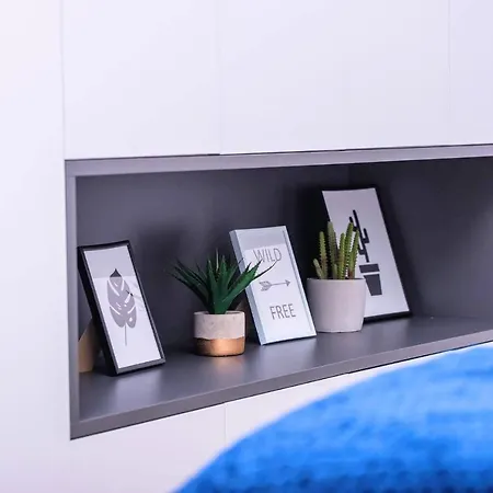 Comfy - Old Town Center