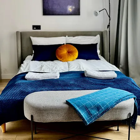 Apartment Comfy - Old Town Center *