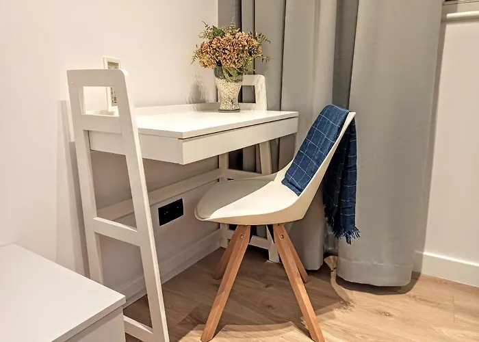 Comfy - Old Town Center *