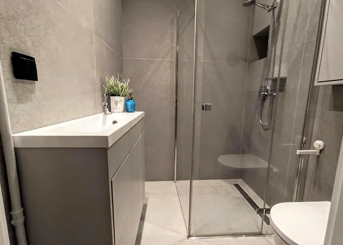 Comfy - Old Town Center