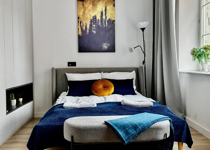 Comfy - Old Town Center